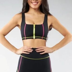 Buffbunny Dive Zip Sports Bra Size Large